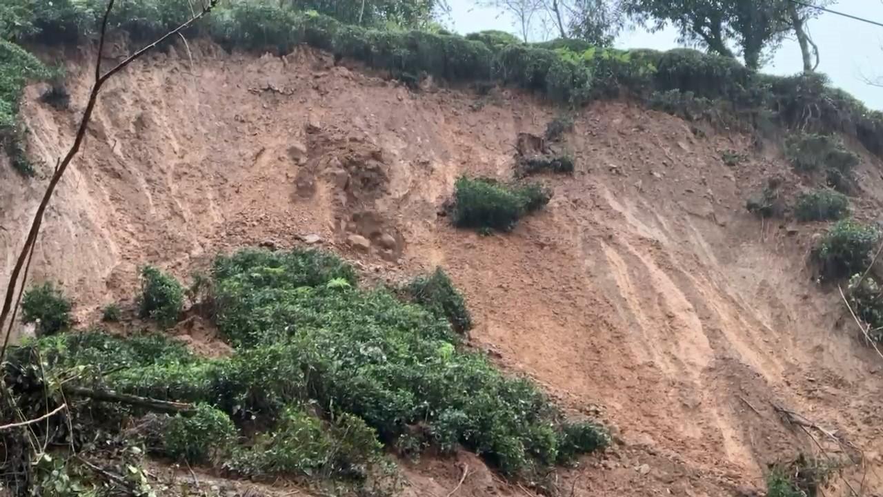 Rize’de heyelan! Yollar ulaşıma kapandı